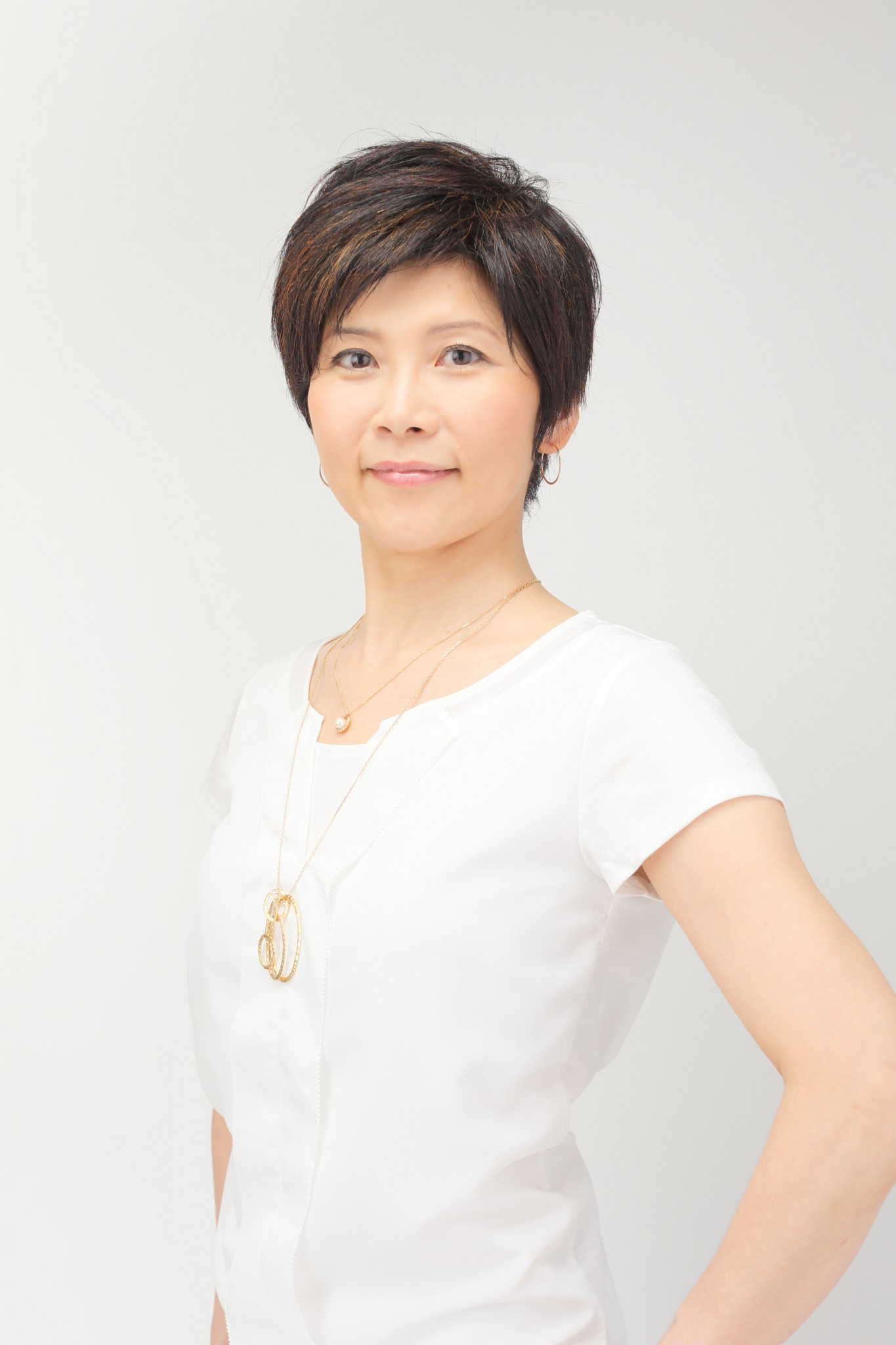 鈴木律子